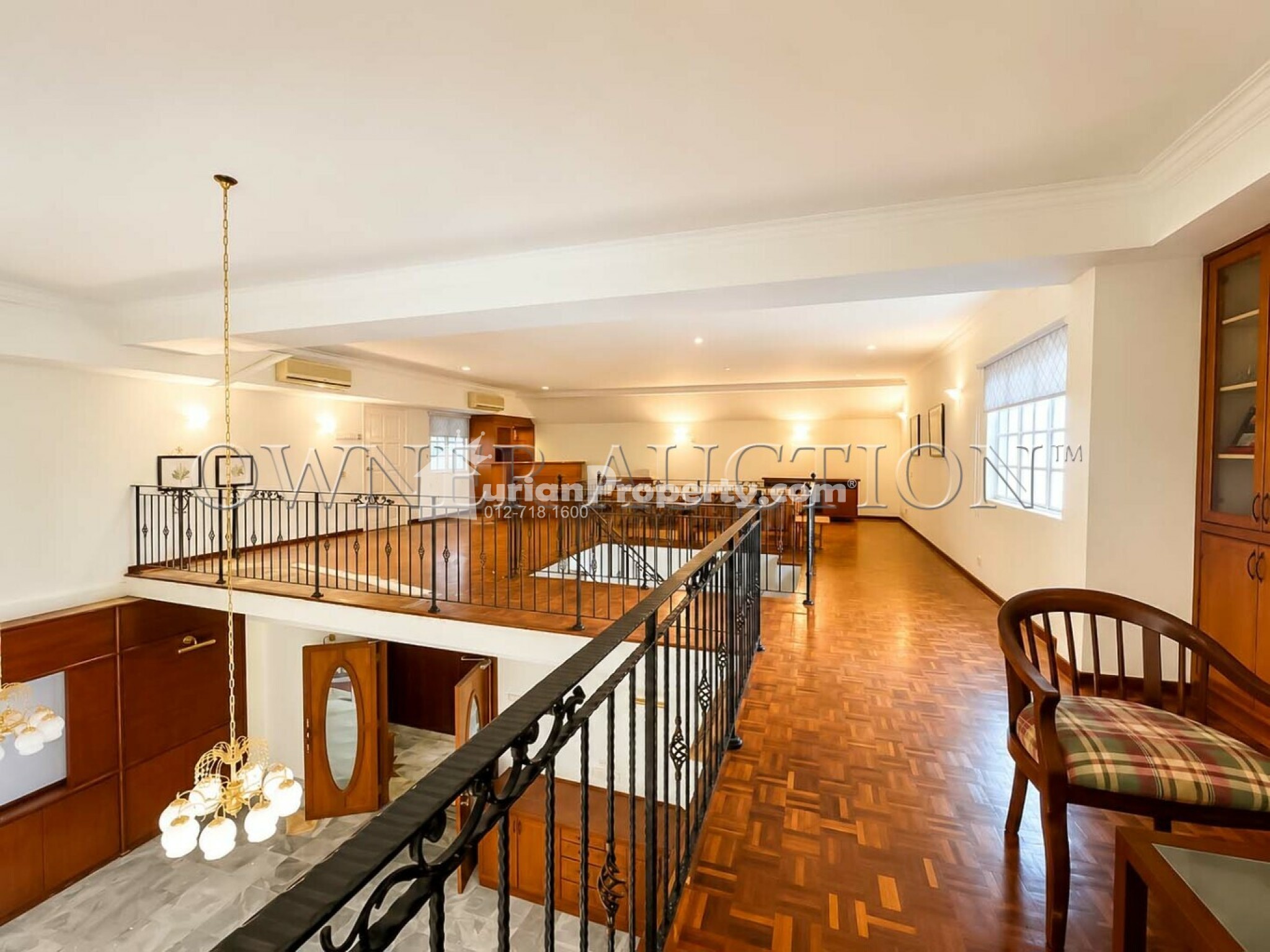 Condo For Auction at Casa Mila Victoria