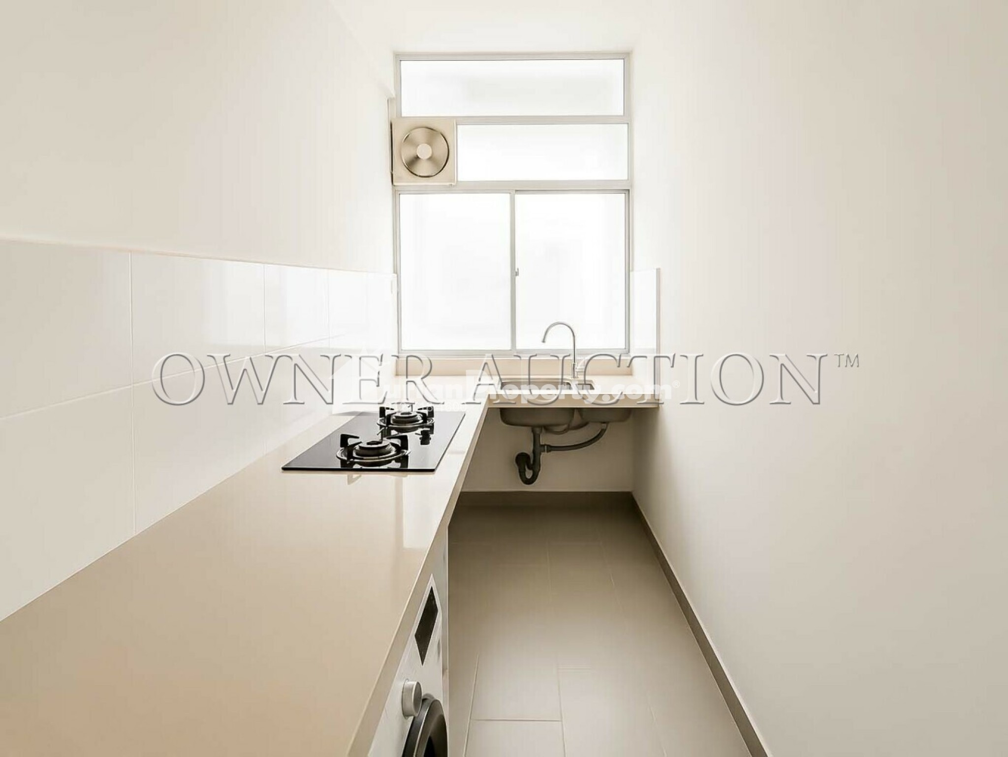 Condo For Auction at City Garden Palm Villa