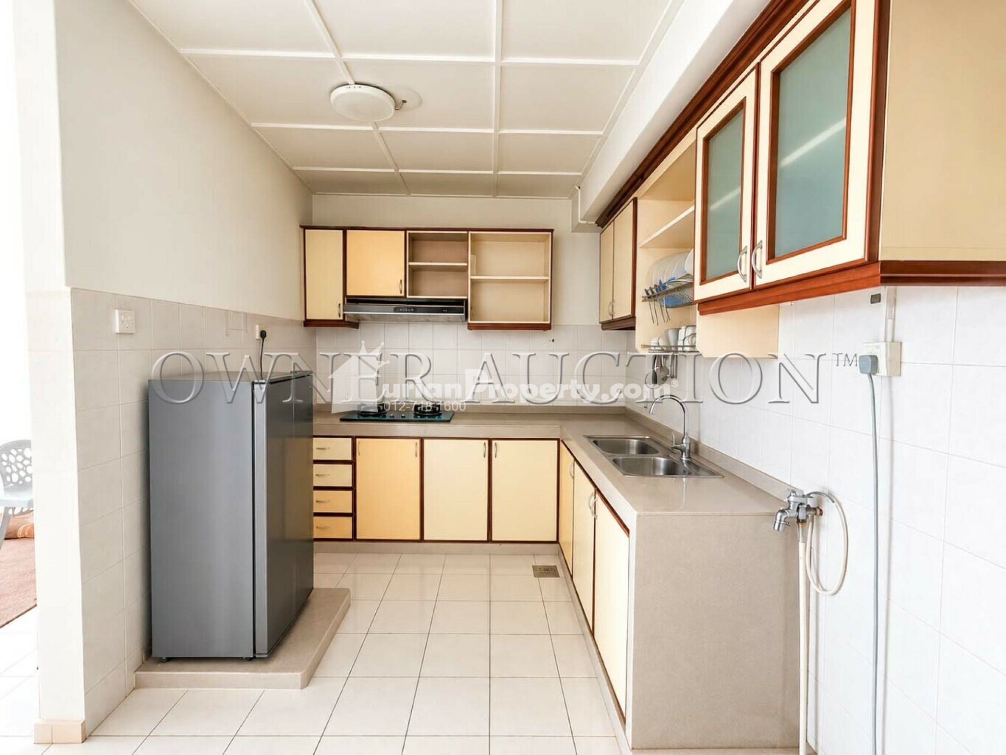 Apartment For Auction at Larkin Utama