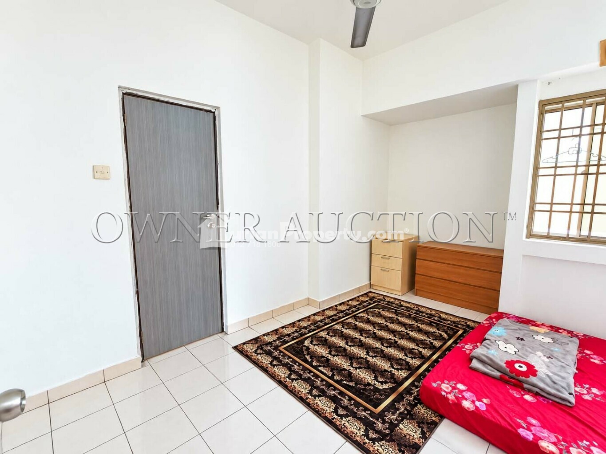 Apartment For Auction at Larkin Utama