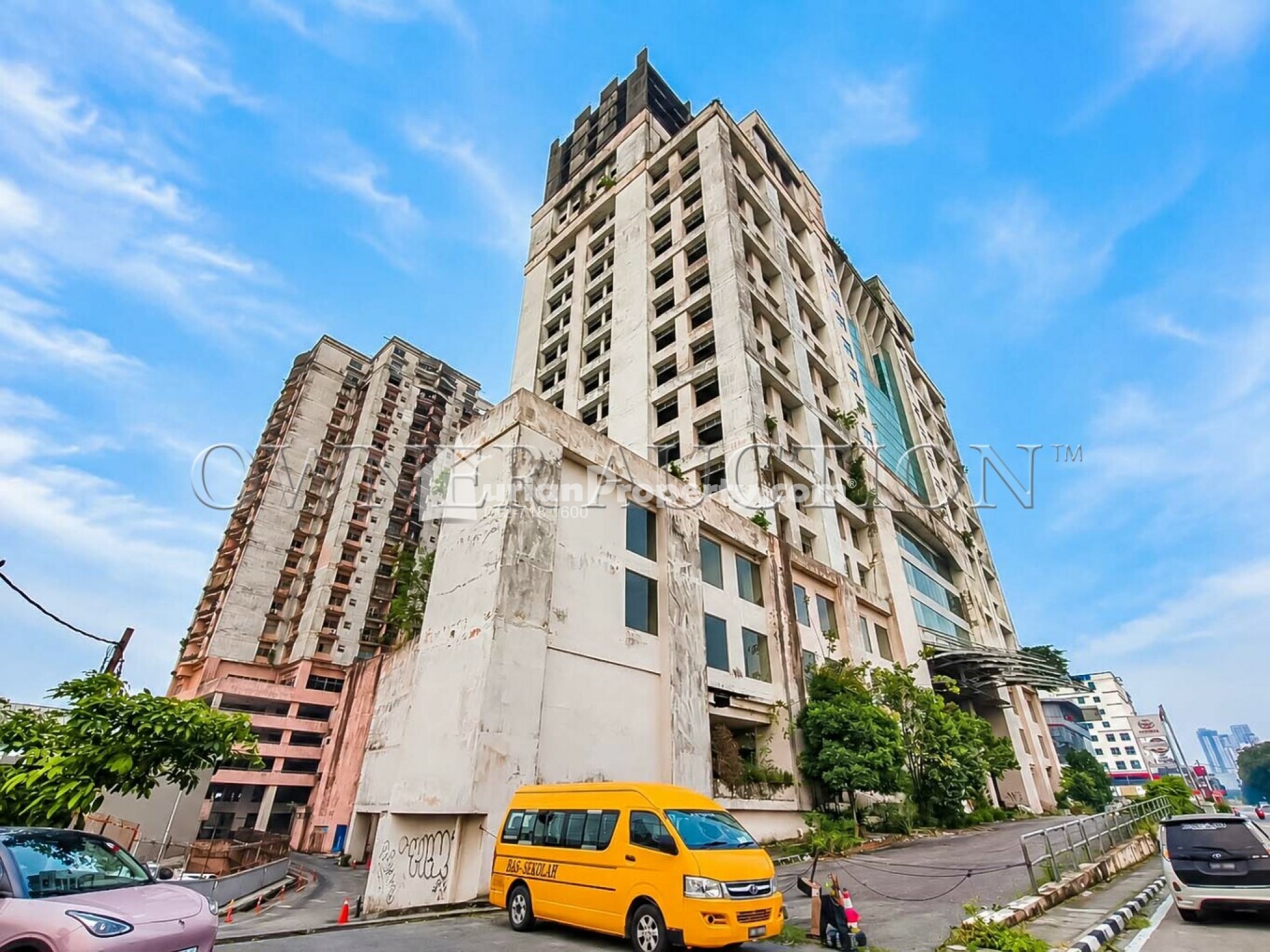 Apartment For Auction at Larkin Utama