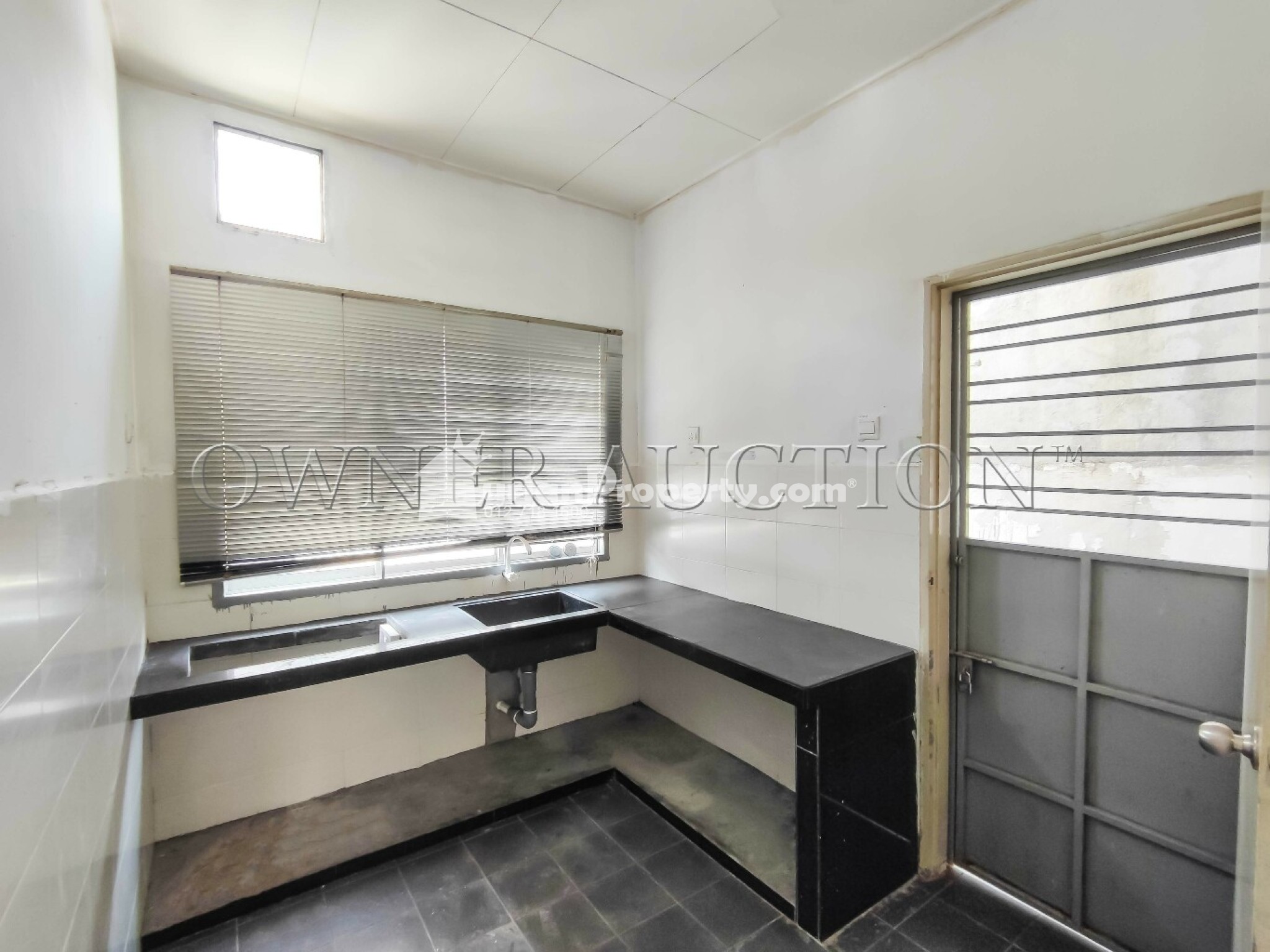 Terrace House For Auction at Bandar Putera 2