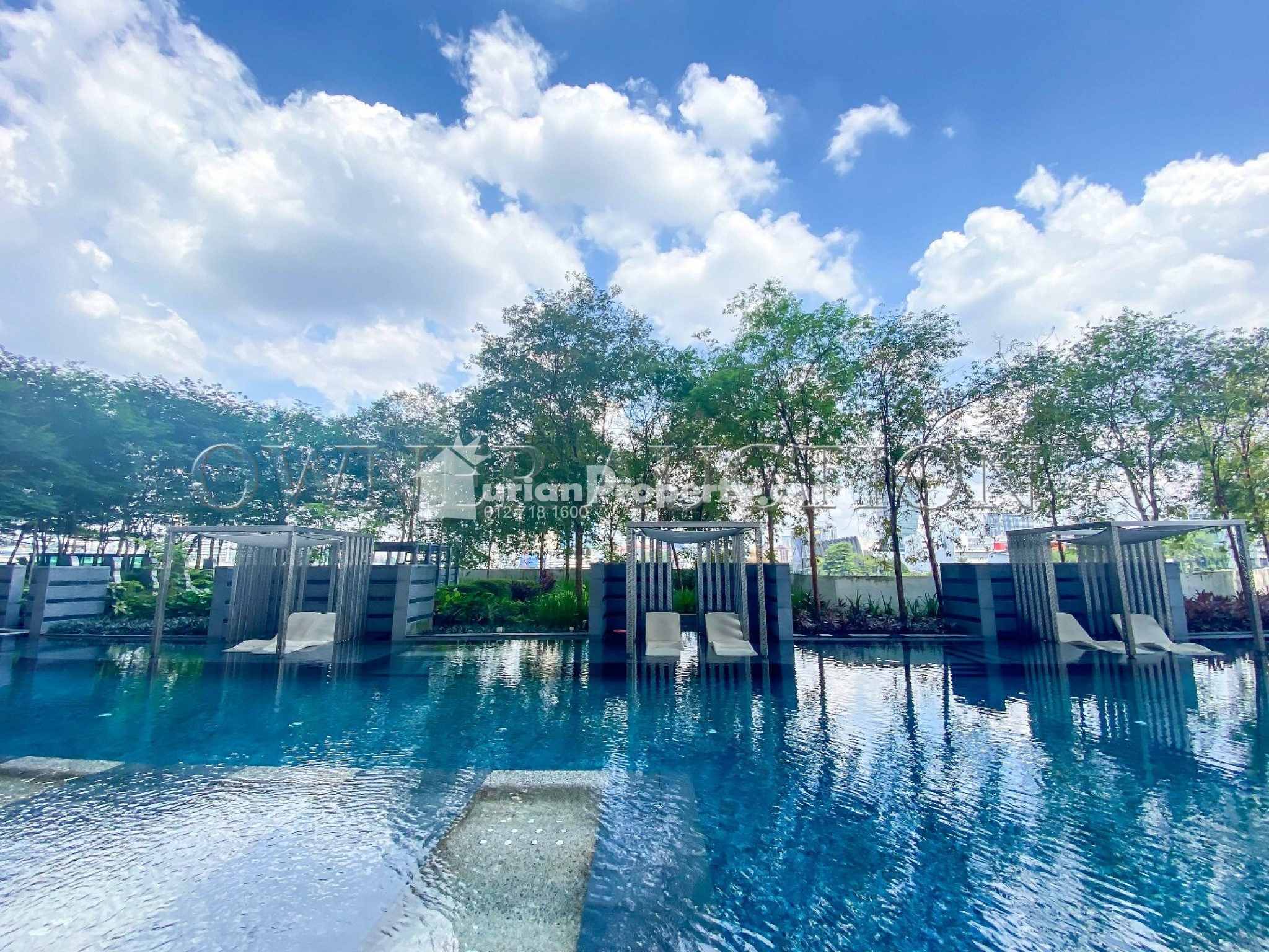 Condo For Auction at Vogue Suite 1