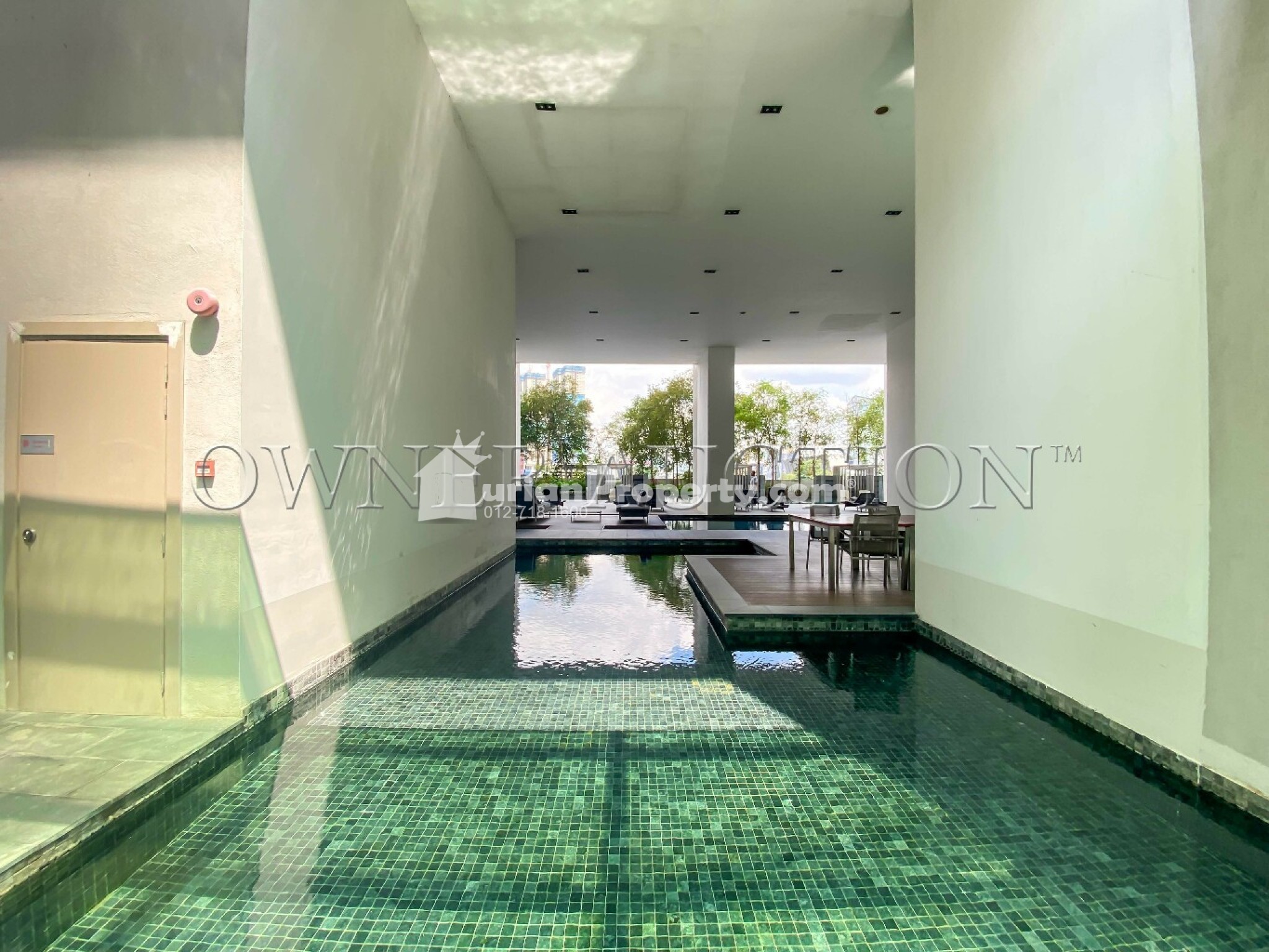 Condo For Auction at Vogue Suite 1