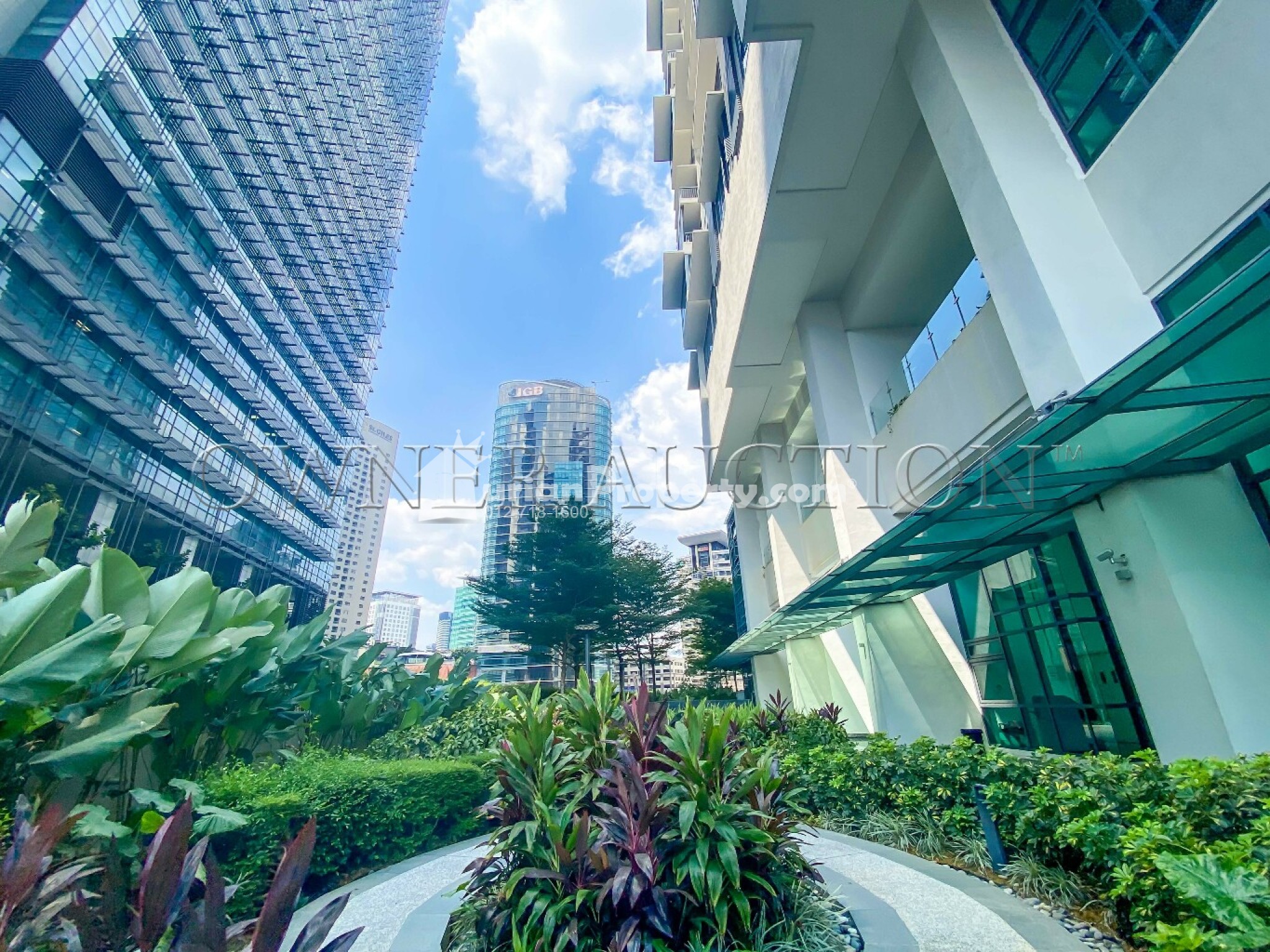 Condo For Auction at Vogue Suite 1