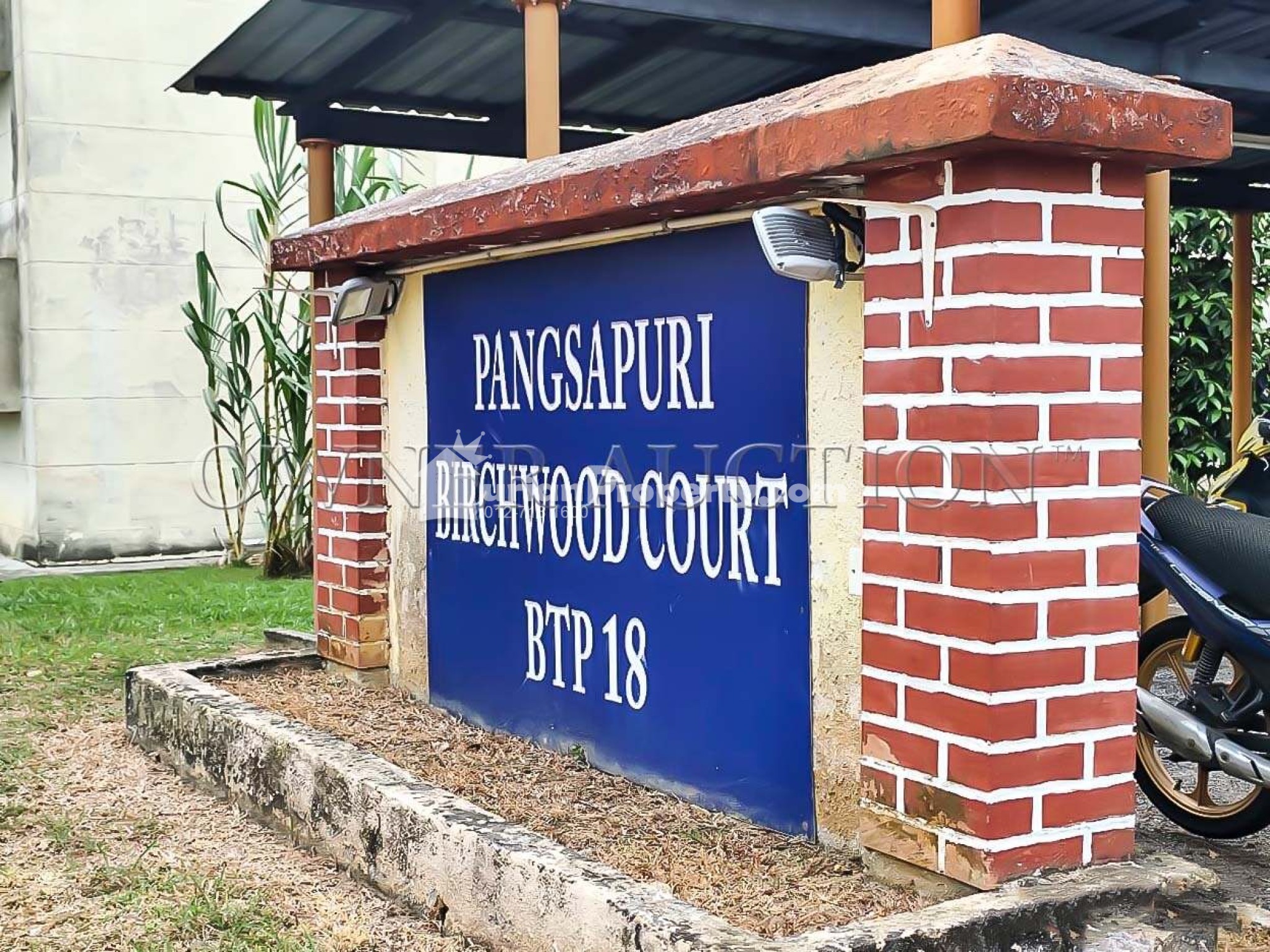 Apartment For Auction at Birchwood Court