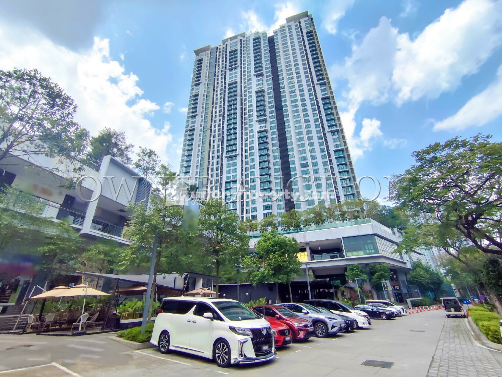 Retail Space For Auction at Tropicana Avenue