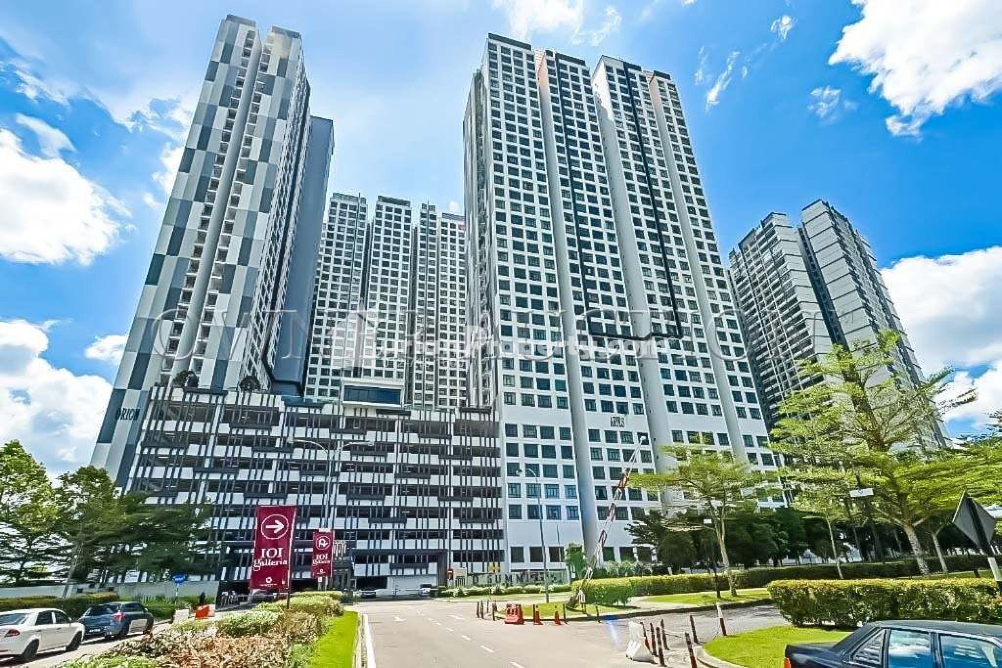 Serviced Residence For Auction at D'Summit Residence