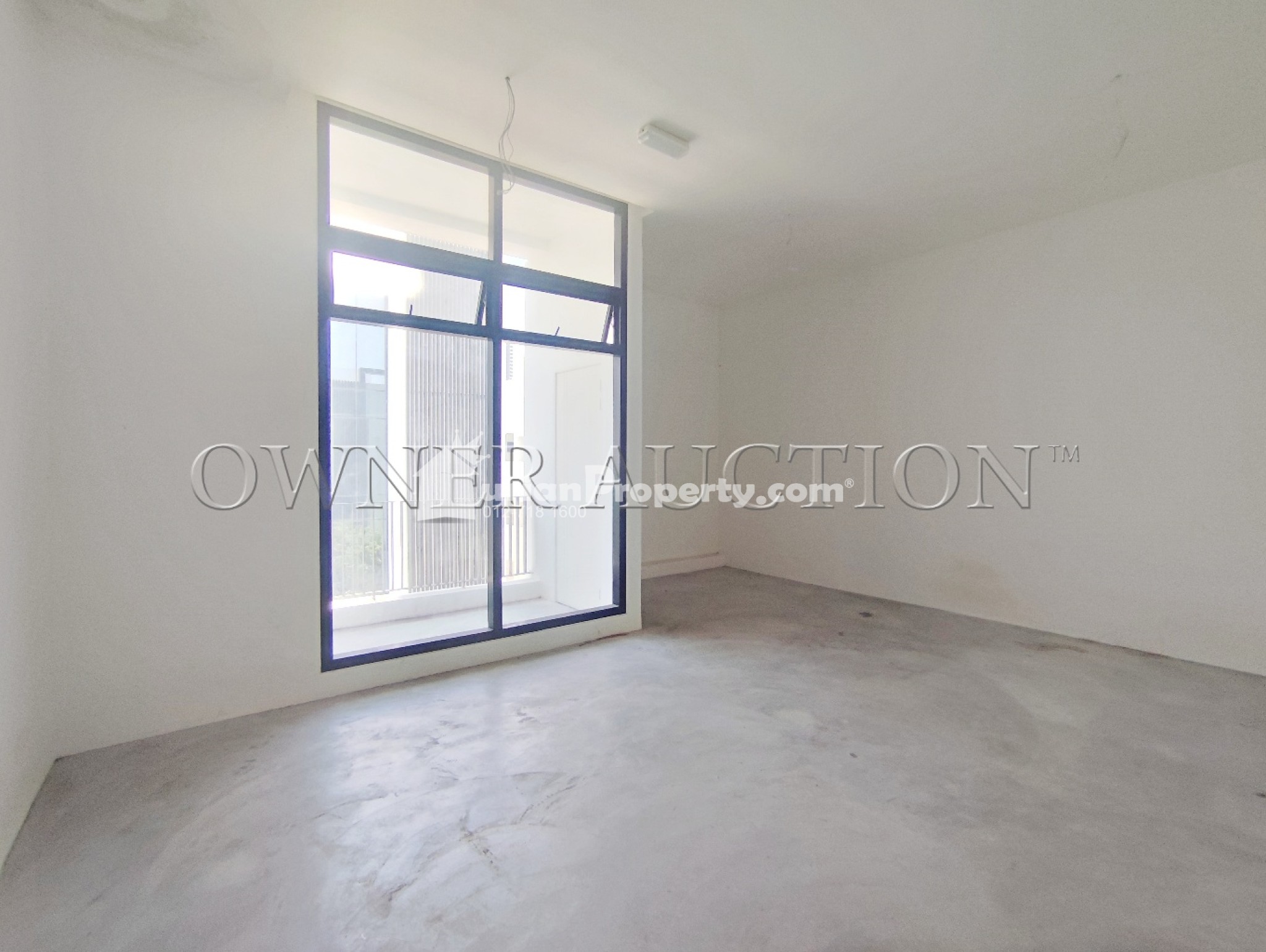 Shop For Auction at Vervea