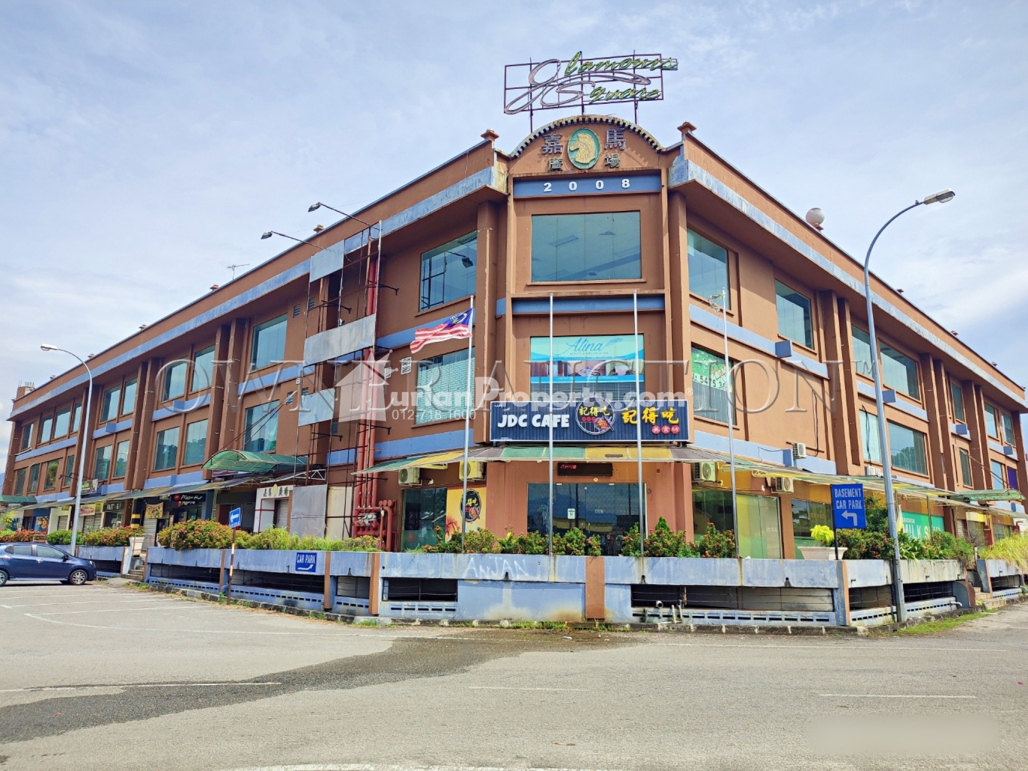 Retail Space For Auction at Glamour Square