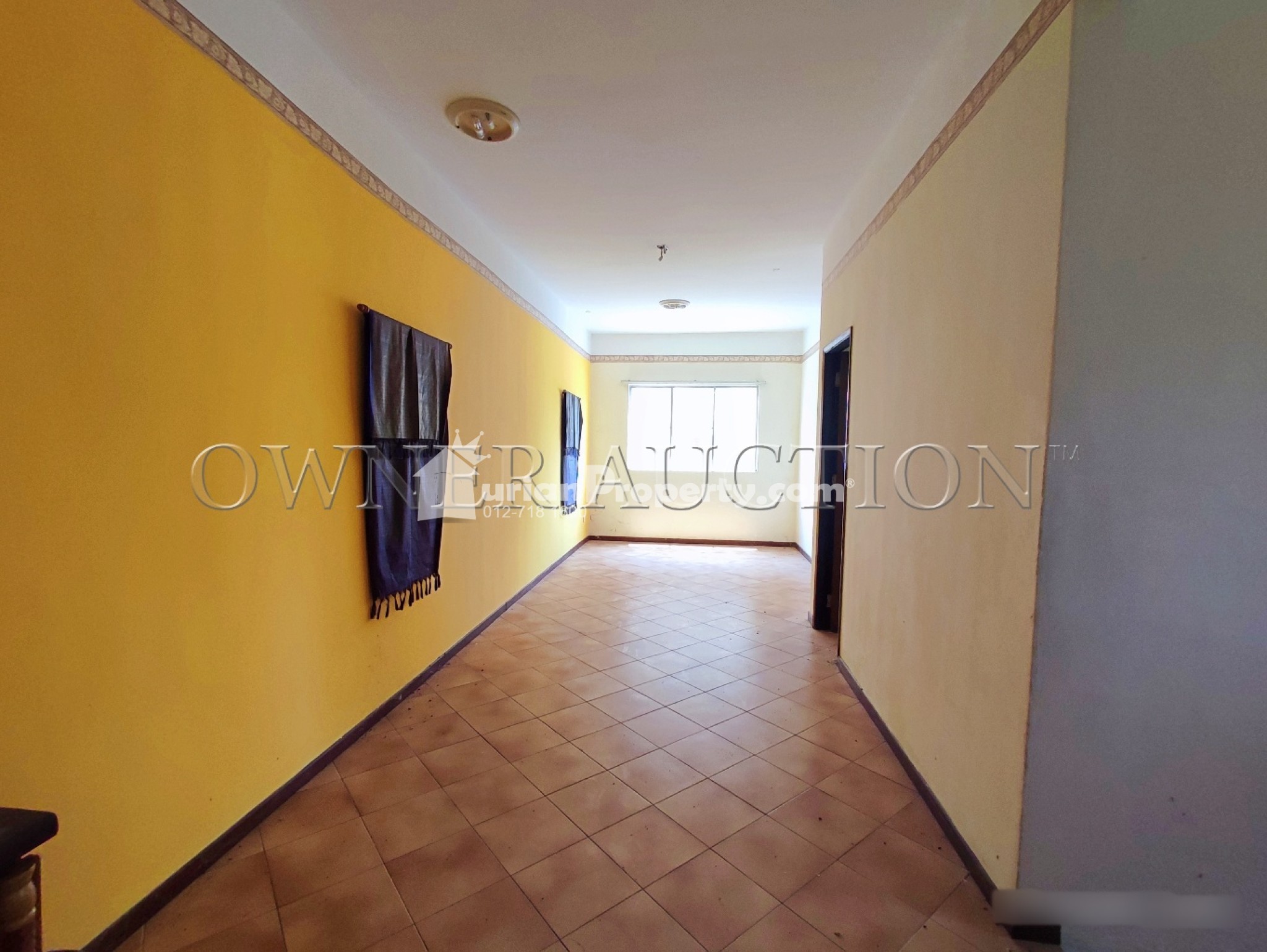 Apartment For Auction at PD Tiara Bay Apartment