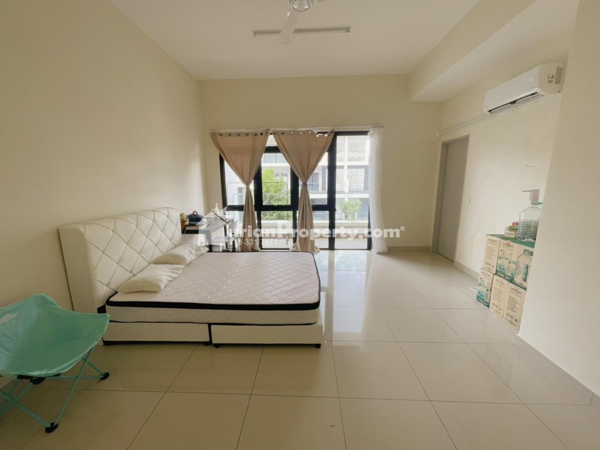 Terrace House Room for Rent at Avens Residence