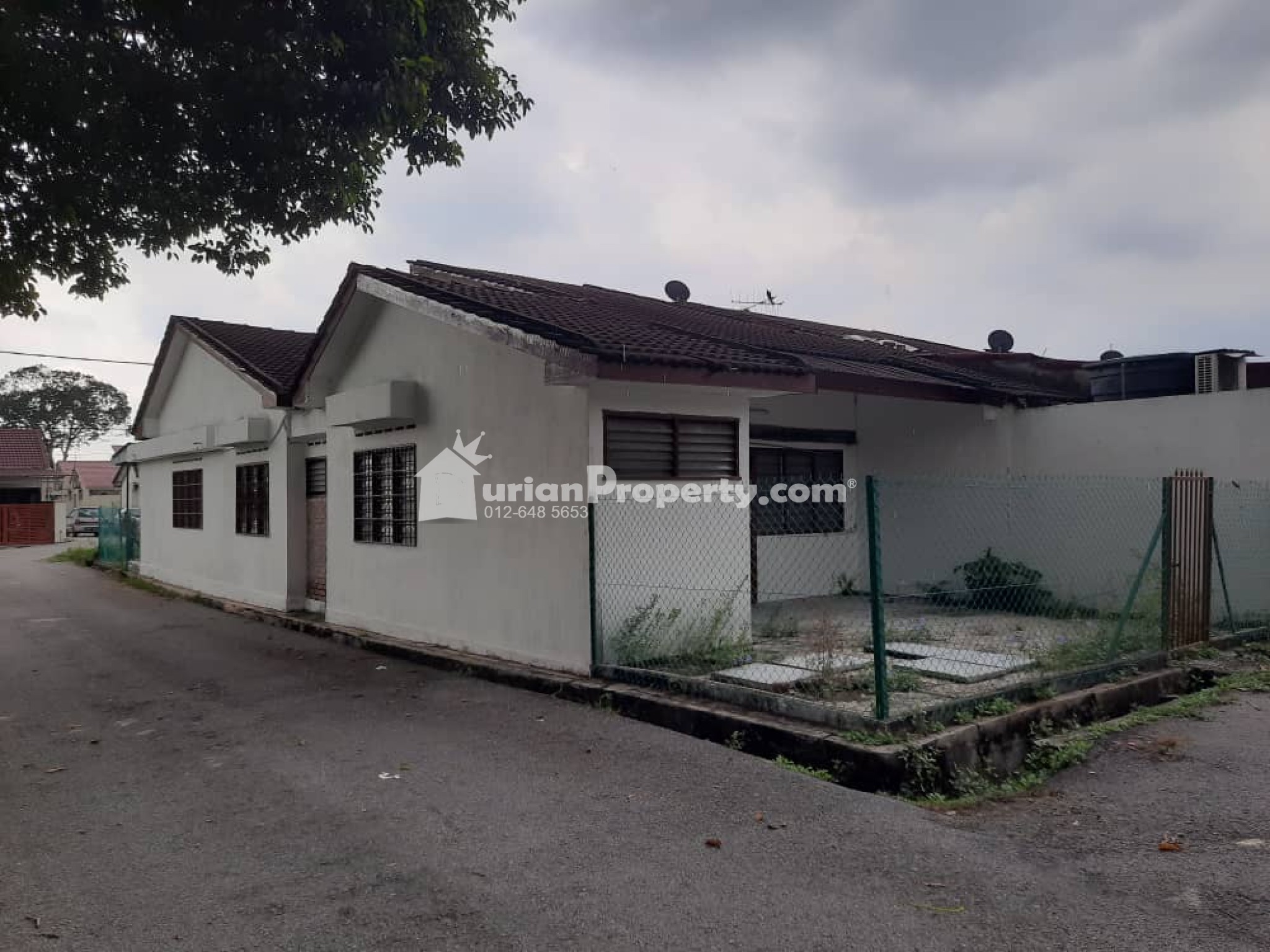 Terrace House For Sale at Taman Klang Jaya