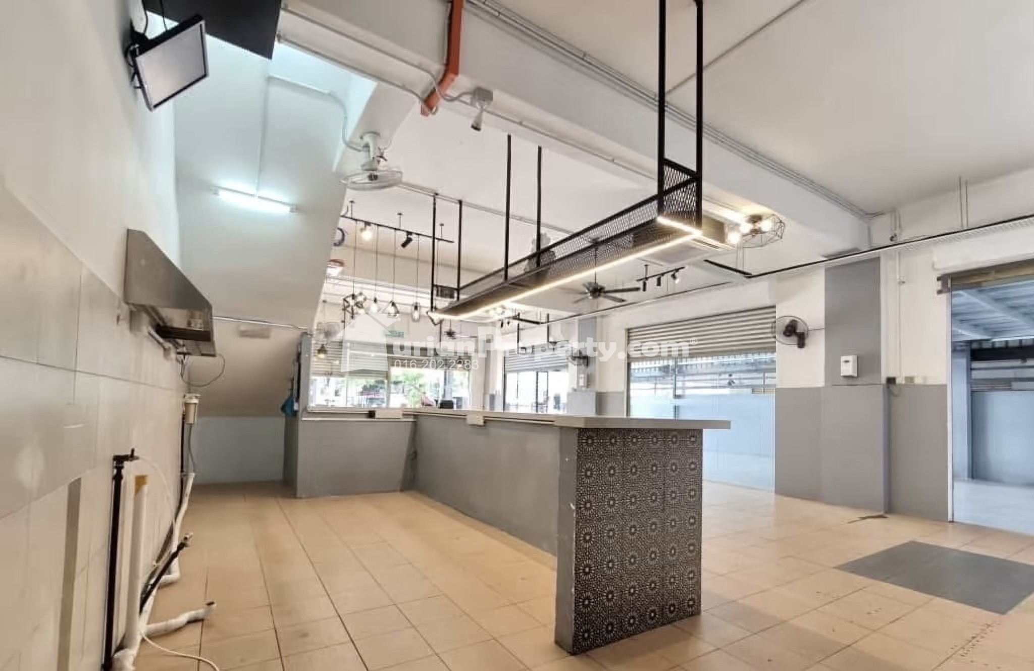 Shop For Rent at Taman Equine