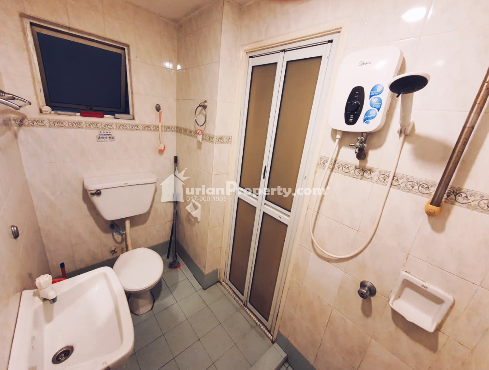 Condo Room for Rent at Pelangi Damansara