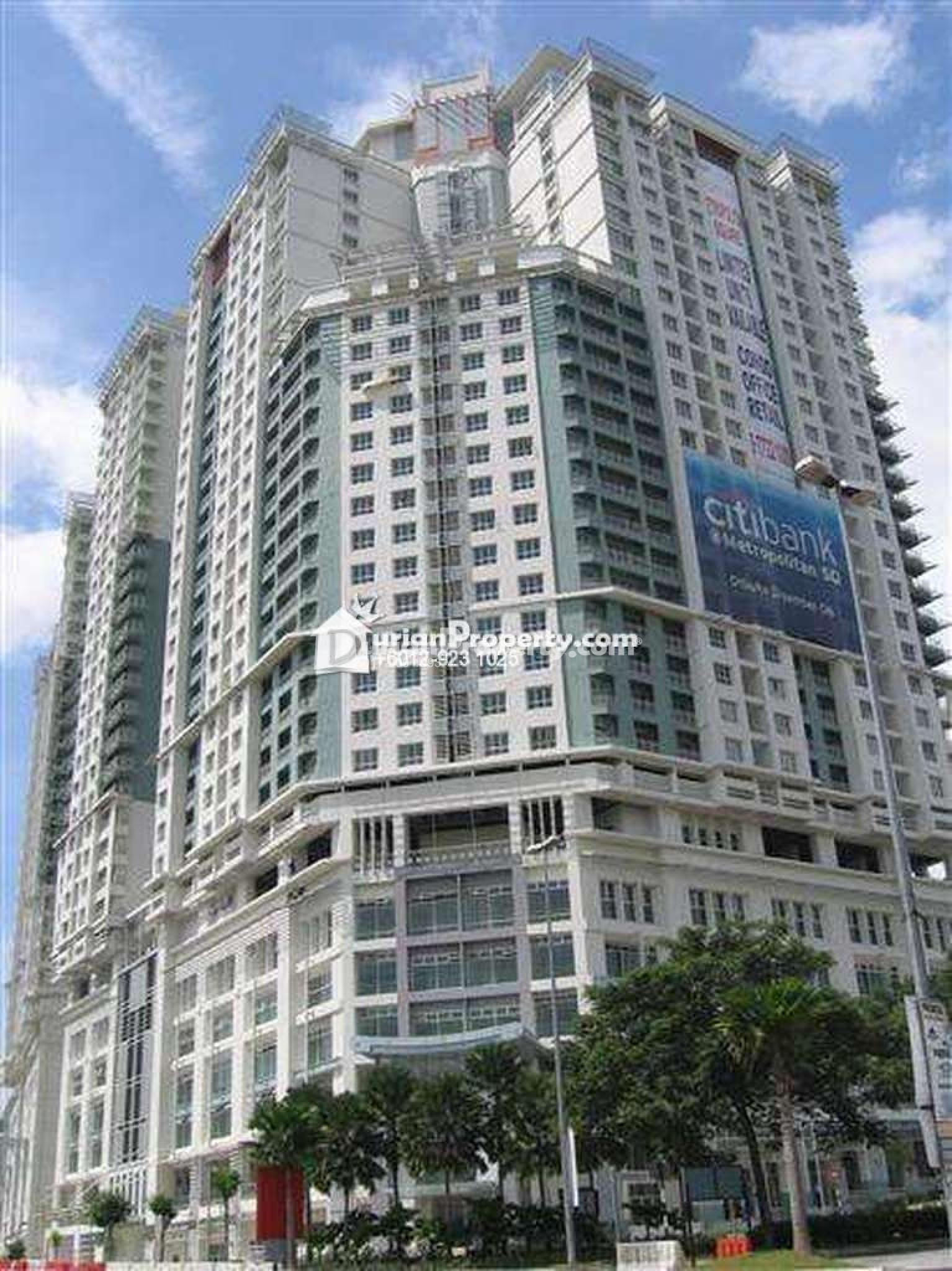 Condo Room for Rent at Metropolitan Square