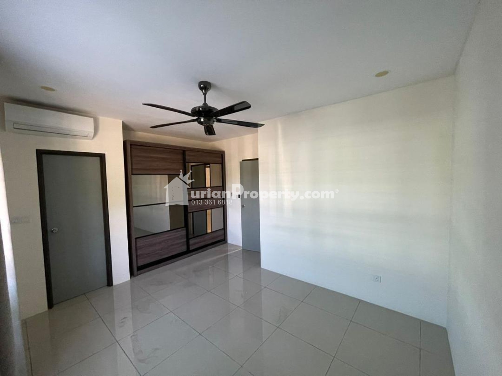 Terrace House For Sale at Irama Perdana @ LBS Alam Perdana