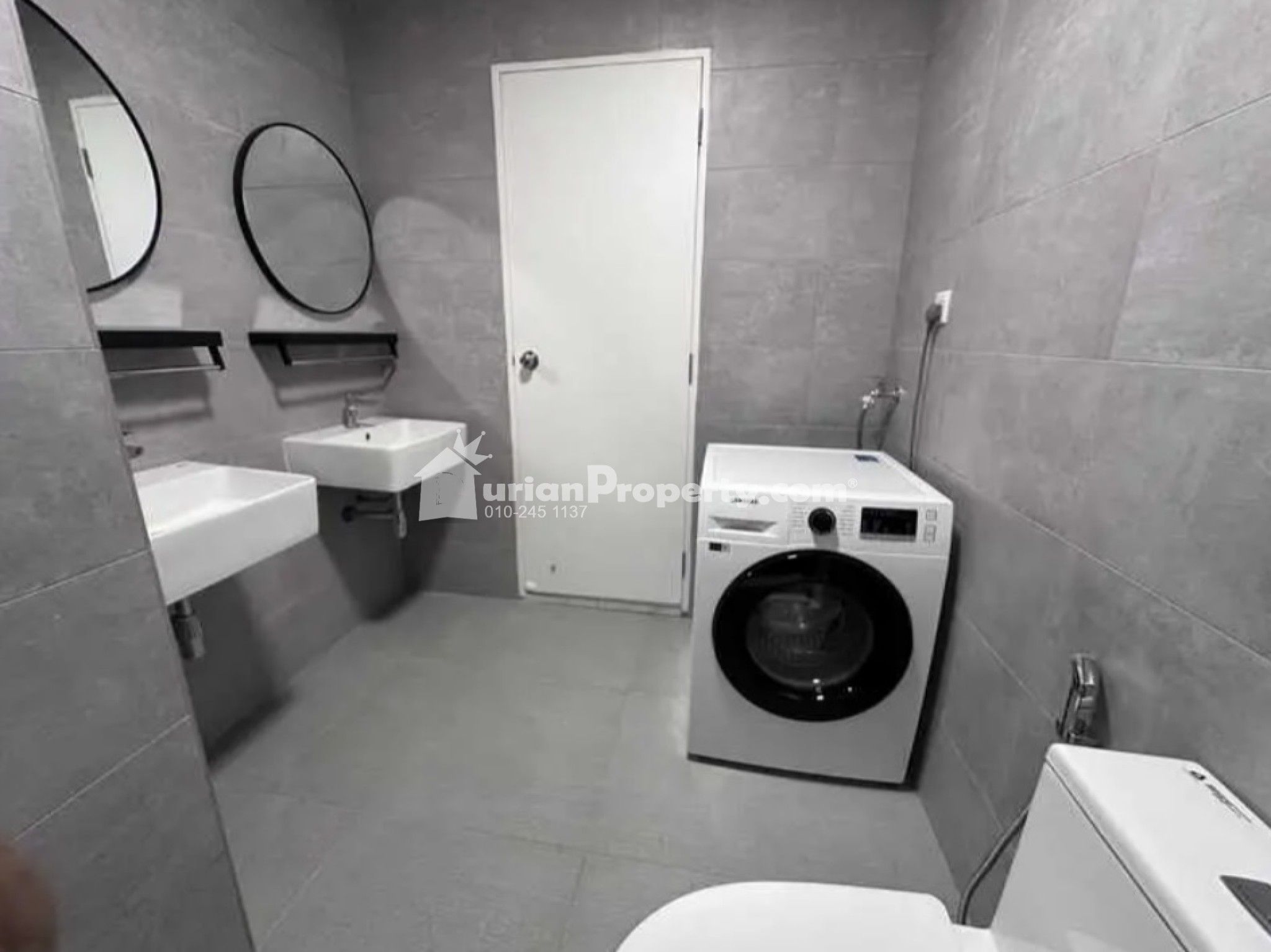 Condo For Rent at Le Renaissance