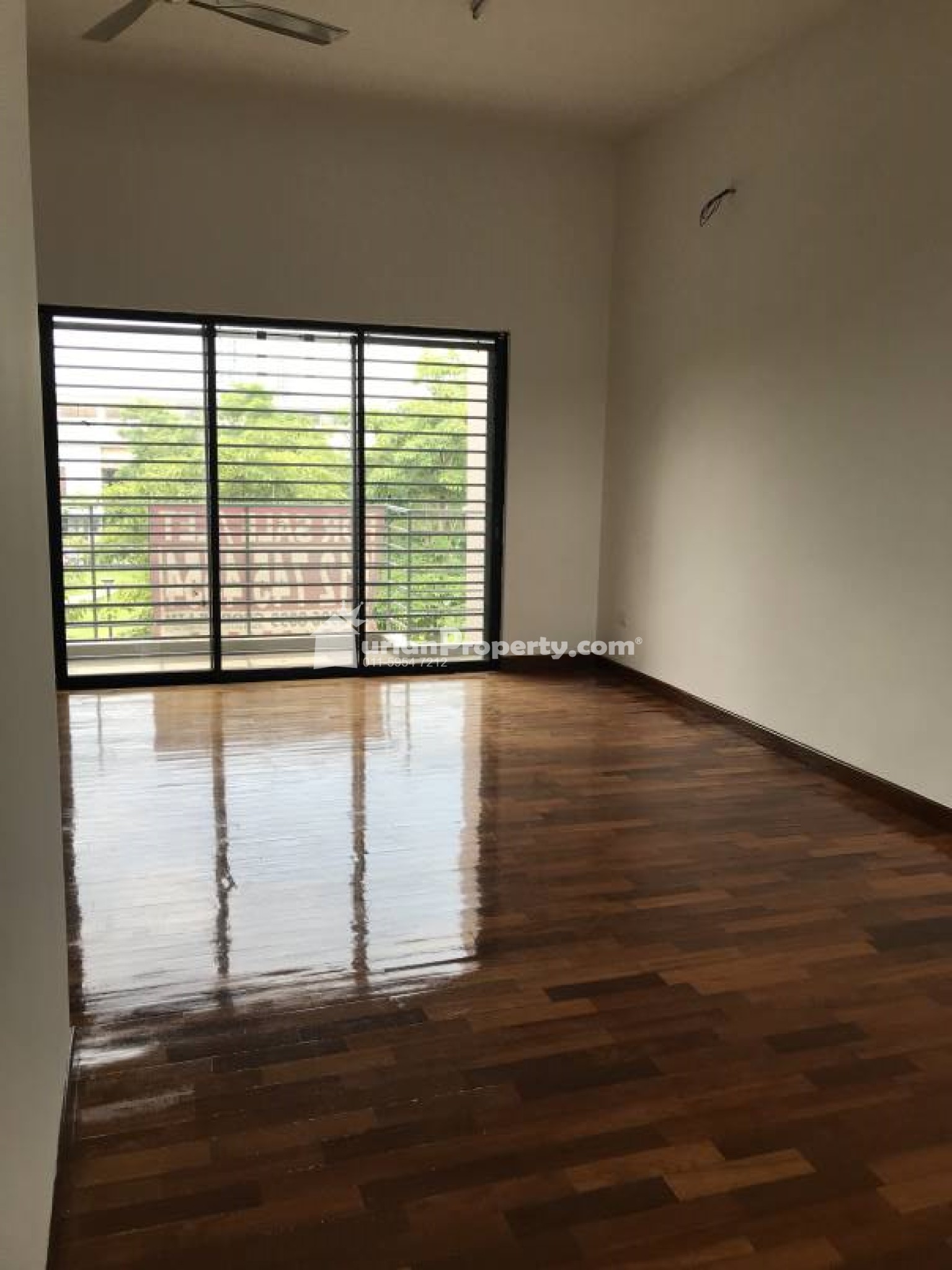 Terrace House For Sale at Puteri 6