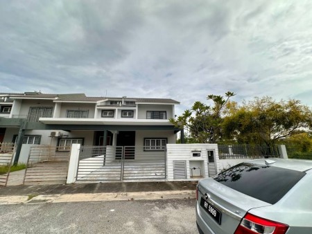 Terrace House For Sale at Laman View
