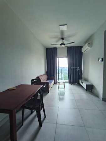 Condo For Rent at Majestic Maxim