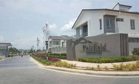 Terrace House For Rent at Fairfield Residences