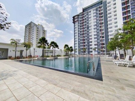 Condo For Sale at Kalista Residence