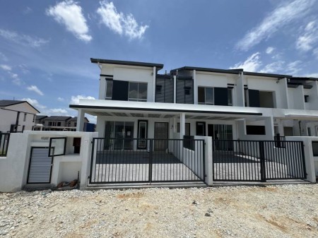 Terrace House For Sale at Bandar Puncak Alam