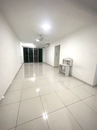 Condo For Rent at Rimba Residence