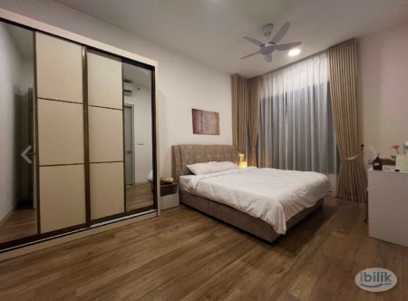 Condo Room for Rent at Central SOHO