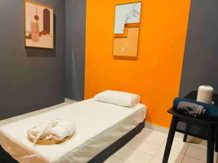 Condo Room for Rent at M Centura