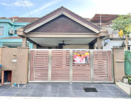 Condo For Sale at Section 7