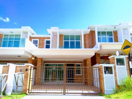 Terrace House For Sale at Goodview Heights
