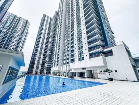 Serviced Residence For Auction at Razak City Residences