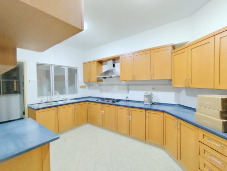 Condo For Sale at Villa Flora