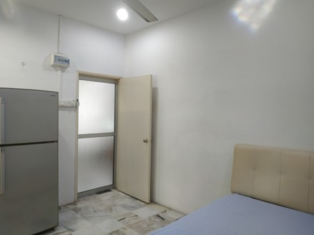 Apartment For Rent at Sri Pelangi Apartment