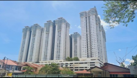 Condo For Sale at Maxim Citylights