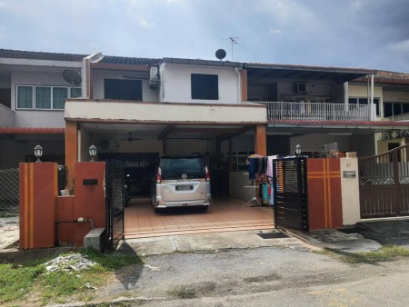 Terrace House For Sale at Pekan Razaki