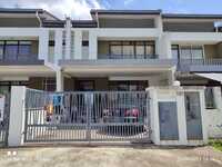 Property for Auction at M Residence