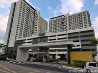 Property for Auction at Twin Danga Residence