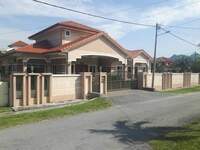 Property for Sale at Dedaun Bungalow Village