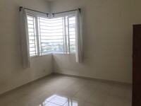 Condo Room for Rent at Platinum Hill PV8, Setapak