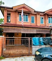 Property for Sale at Alam Budiman