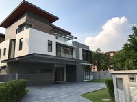 Bungalow House For Sale at Home Tree @ Long Branch Residences