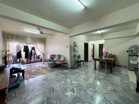 Condo For Sale at The Chancellor