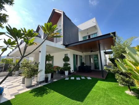 Terrace House For Sale at Eco Forest