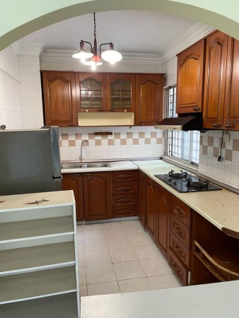 Apartment For Rent at Winner Court A