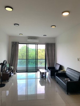 Condo For Sale at Paragon 3