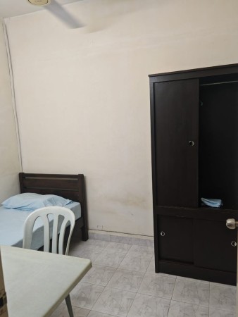 Terrace House Room for Rent at Section 17