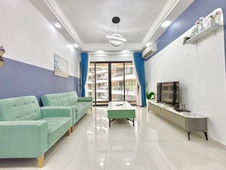 Condo Room for Rent at The Forum